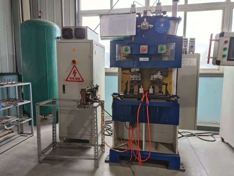Chongqing Litron Spare Parts Co., Ltd. ligne de production en usine