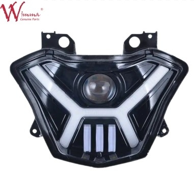 Le phare LED est un noir élégant pour Kawasaki Z650 et Versys X300