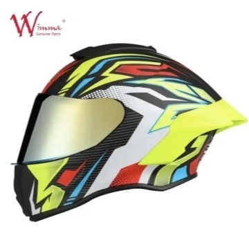 Des casques de conduite de motos avec Bluetooth intégré et ventilation améliorée